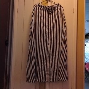 Beteljuice Beetlejuice beteljuice black and white striped long skirt goth